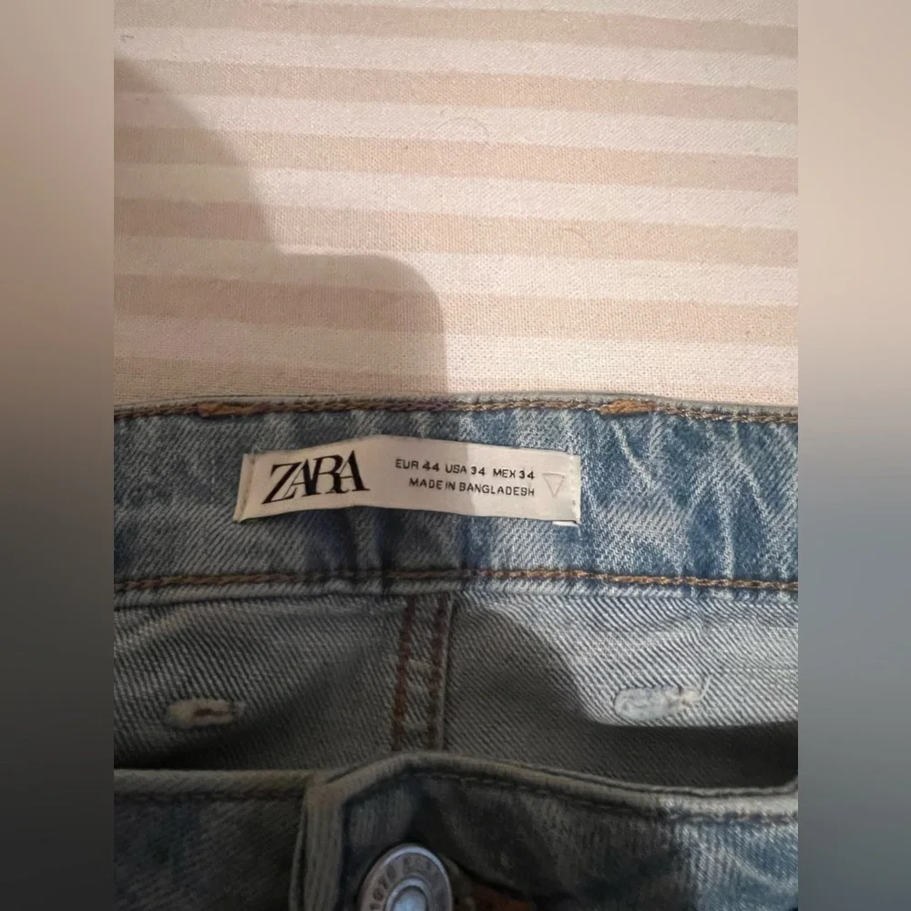 Men’s Zara Basic Denim Shorts (Size 34 US) - Picture 3 of 3